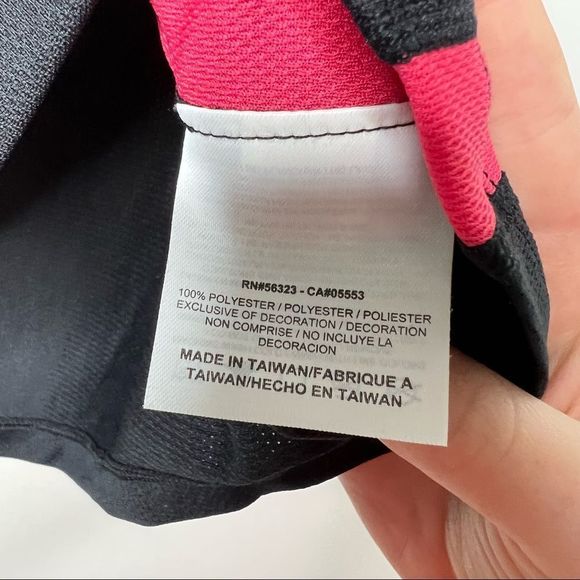 NWT Nike Workout Short Sleeved Tee - Picture 7 of 7